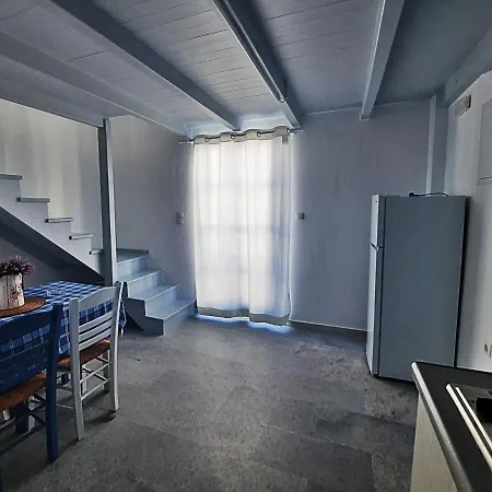 Han/Misafirhane Blue In Naxos *